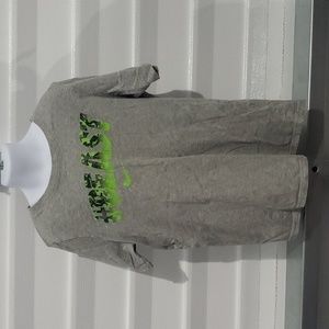 Nike tshirt  size‎ Medium